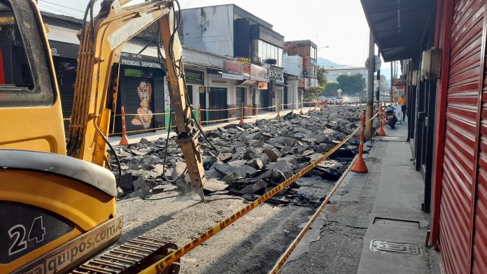 20230301_074245 Obra en la calle 12 con 7