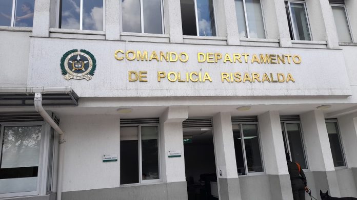 Policía