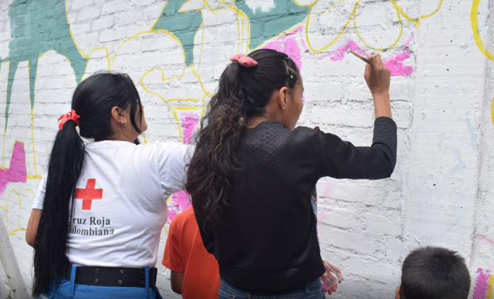 pintando mural