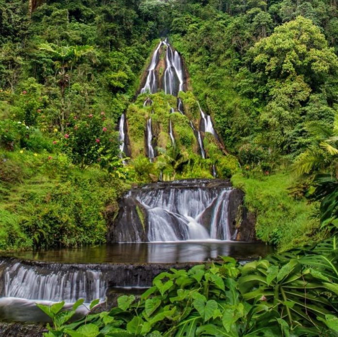 cascada-santa-helena.jpg