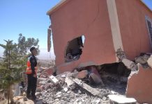 Terremoto de 6.8 deja cientos de muertos