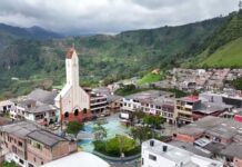 LA ADMINISTRACIÓN MUNICIPAL DE GUÁTICA CONTINÚA TRABAJANDO POR EL BIENESTAR DE SUS CIUDADANOS, IMPLEMENTANDO ACCIONES ORIENTADAS A FORTALECER LA SEGURIDAD.