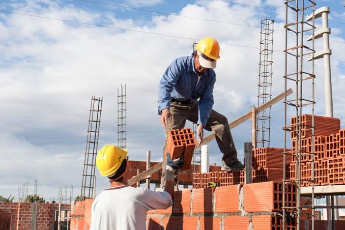 CONSTRUCCION